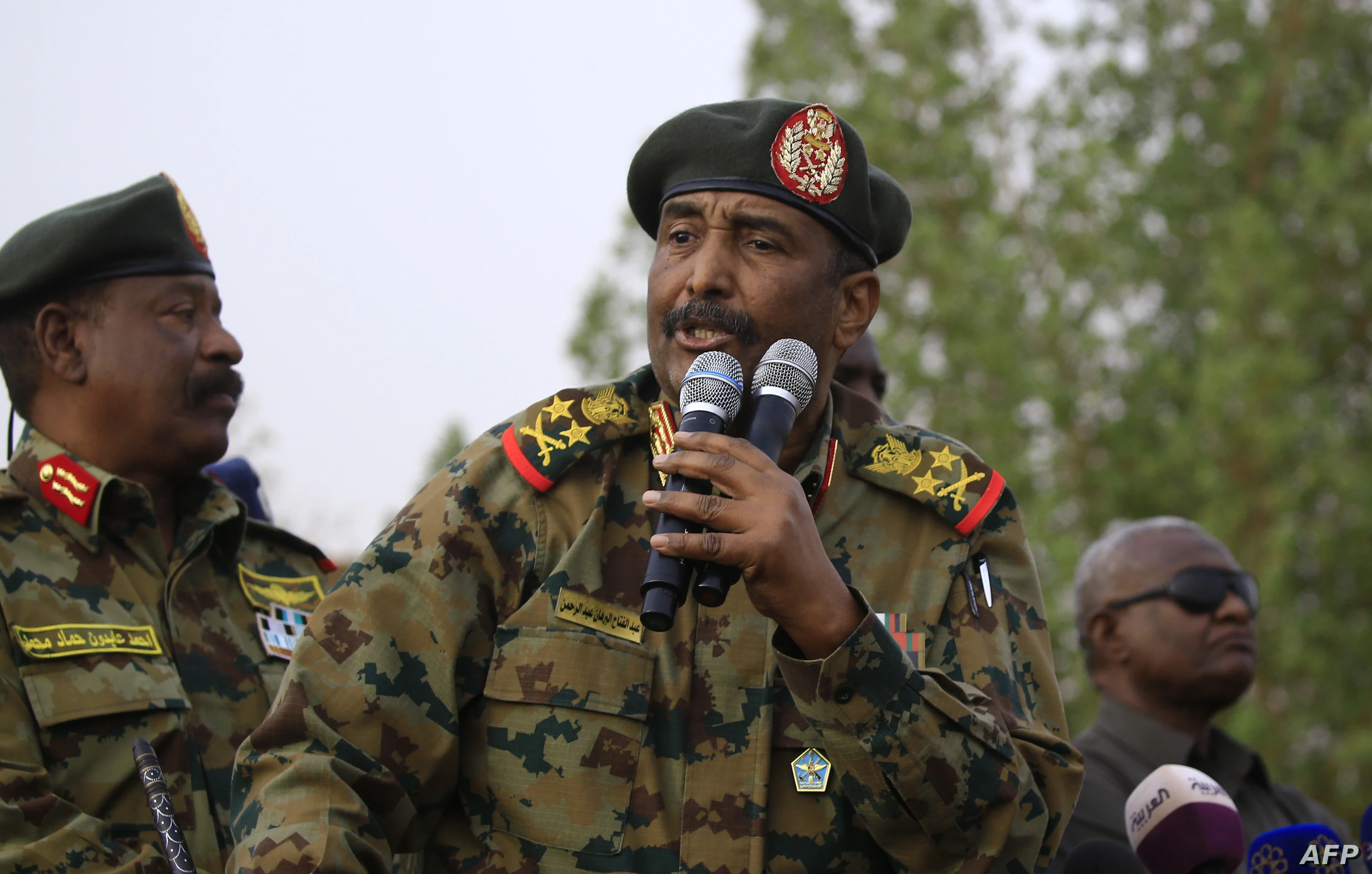 رئيس المجلس السيادي السوداني يؤكد رغبتهم بحل قضية سد النهضة والعودة إلى المجتمع الدولي