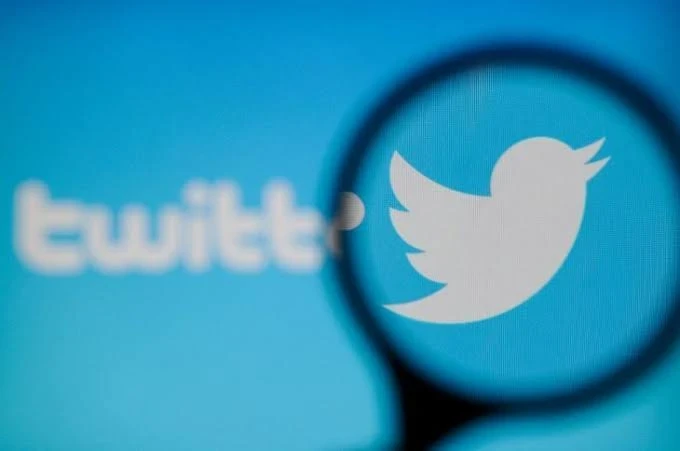 تويتر يُعلن إغلاق أكثر من 370 حساباً يعمل لصالح ثلاث دول بينها روسيا