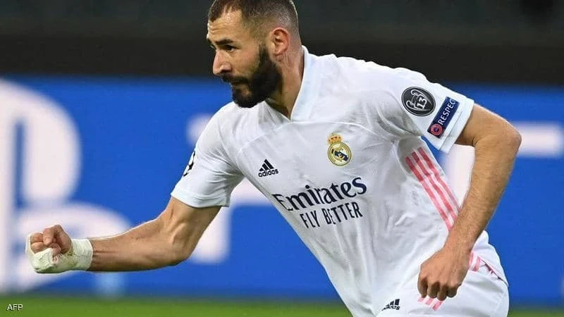 ريال مدريد يعلن إصابة نجمه الفرنسي كريم بنزيما بفيروس كورونا