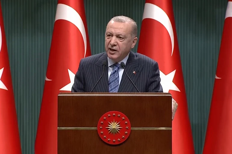 أردوغان يكشف طريقة تحرير بلاده من التبعية للخارج.. متهماً الغرب بتقديم كميات هائلة من الأسلحة لـ"الإرهابيين" في سوريا