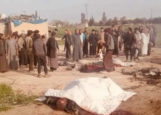 عشرات القتلى والجرحى بانفجار مفخخة في الشحيل، و"قسد" تسلم عددا من عناصر "داعش" للعراق