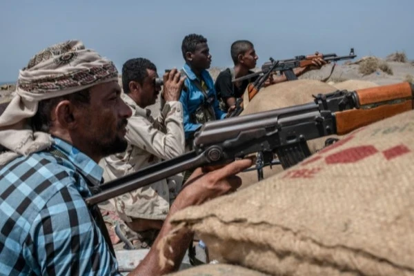 الجيش اليمني يتحدث عن مقتل عشرات مقاتلي الحوثي بمعارك قرب مأرب