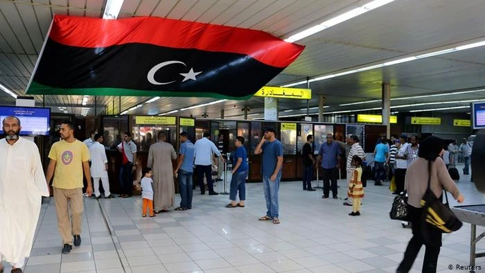 بعد إعلانها انهيار المنظومة الصحية.. ليبيا تغلق حدودها البرية والجوية مع تونس