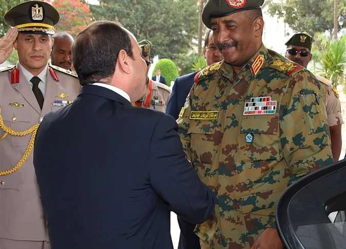 اتفاقيات عسكرية وسياسية كبيرة بين مصر والسودان والسيسي إلى الخرطوم خلال أيام