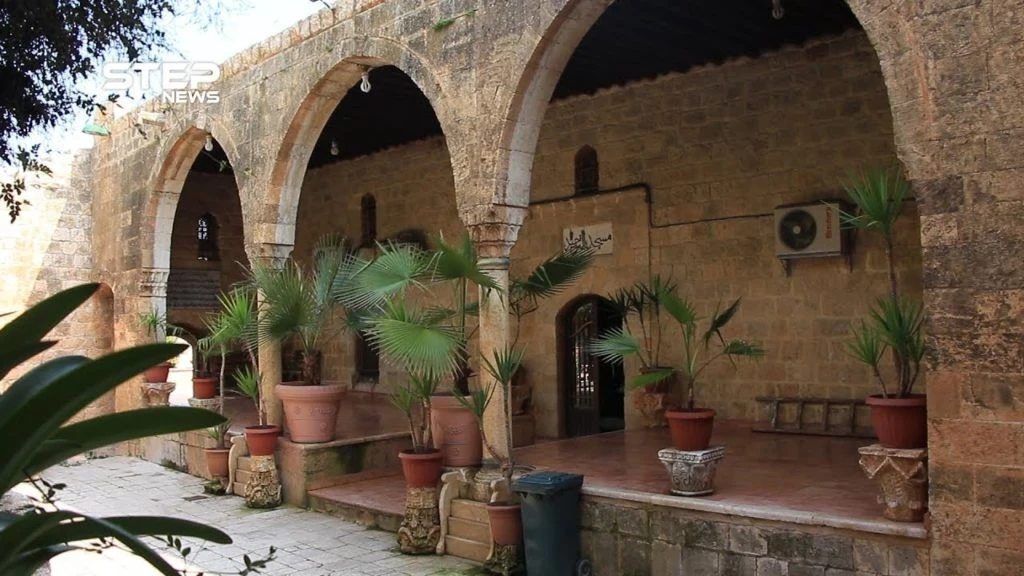 مسجد التوحيد من أقدم المساجد الأثرية في قلعة المضيق بحماة عمره يتجاوز 400 سنة