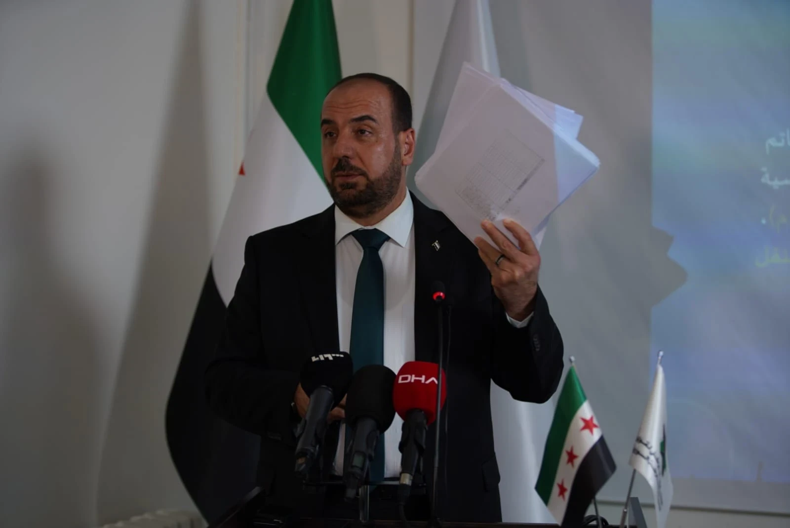 بعد اتهامه بيدرسون.. الحريري يغرد بالإنكليزية ويشرح لمجلس الأمن الدولي مهامه بشأن سوريا