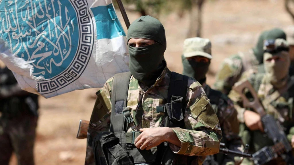 تحرير الشام تهدد روسيا والنظام من جديد وتطالب أهالي إدلب بالثبات