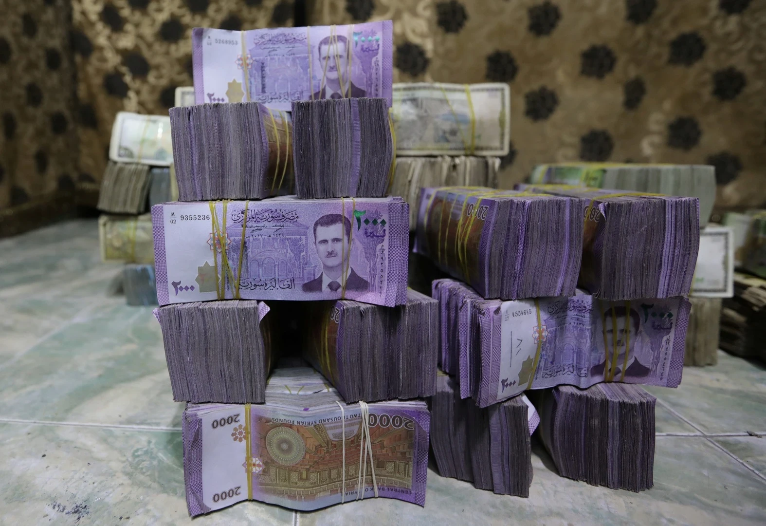 سعر الدولار اليوم في سوريا الاثنين 8 مايو 2023