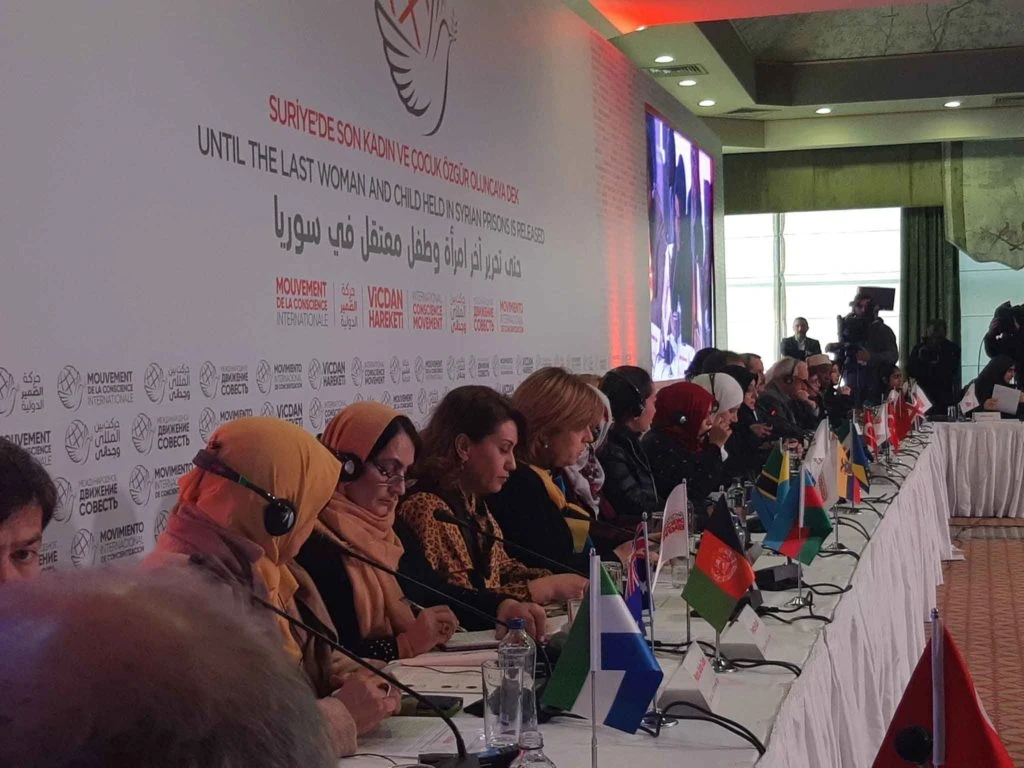 مؤتمر دولي بإسطنبول يُطالب بـ الإفراج عن المعتقلات في سوريا