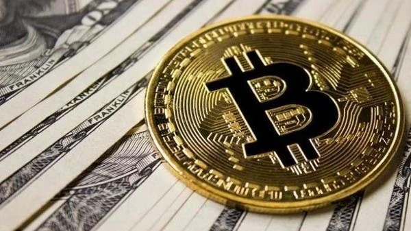 بعد الأرقام التاريخية بيتكوين تخسر من قيمتها 10 بالمئة