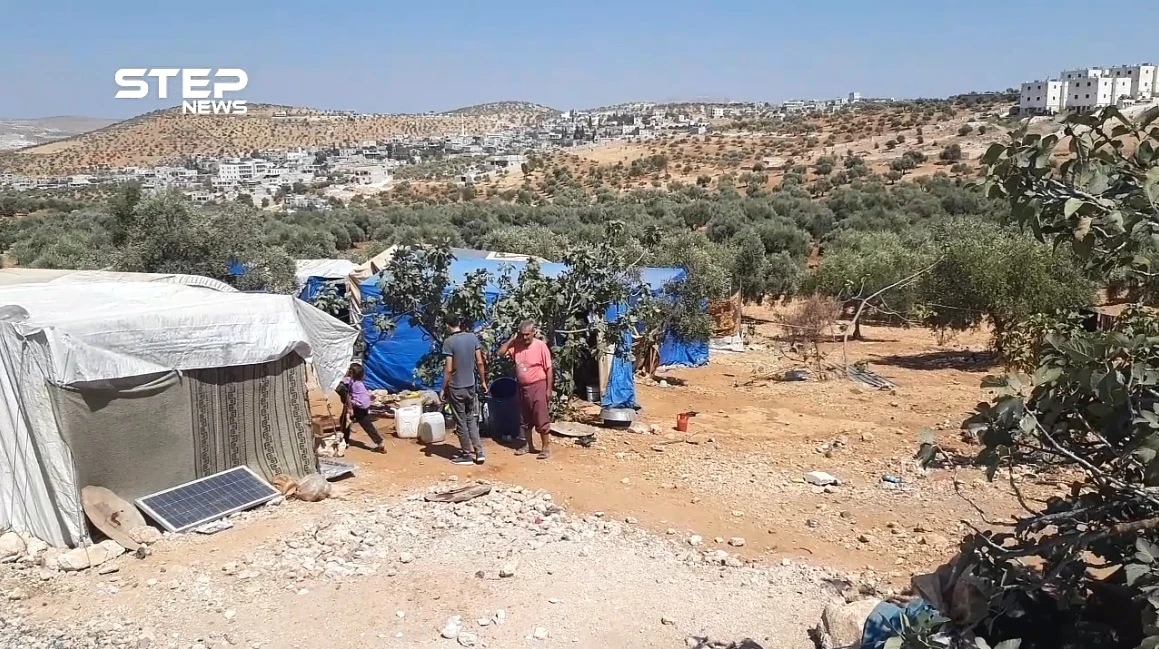 شاهد معاناة النازحين من ريفي حماة و إدلب الذين هربوا مع اشتداد قوة المعارك