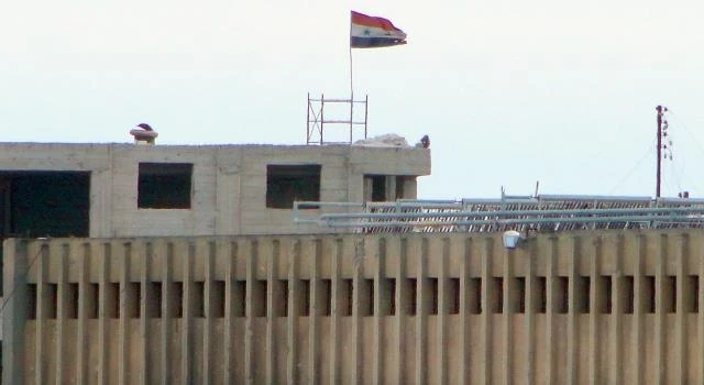 حقيقة محاولات اقتحام سجن حماة المركزي، ووضع المعتقلين المقرر الإفراج عنهم