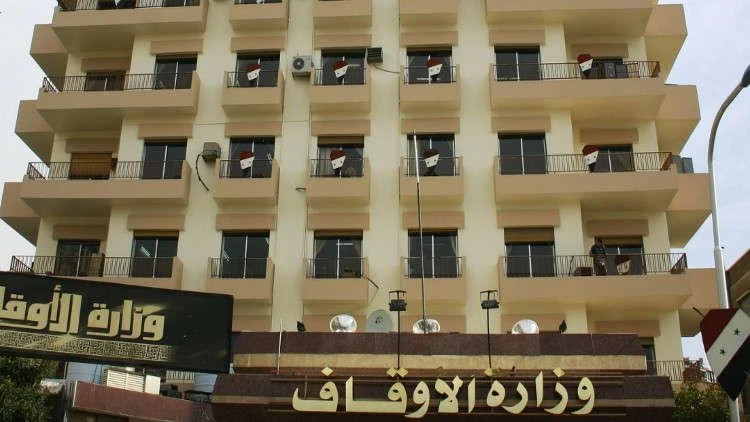 من المساجد والمدارس .. الأسد يحث السوريين على التقشف