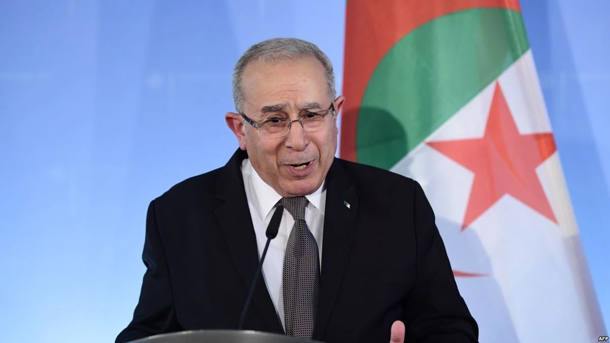 بعد تسلمه مهامه.. لعمامرة يطالب بتحرير الجولان وهذا ما قاله عن فلسطين وليبيا