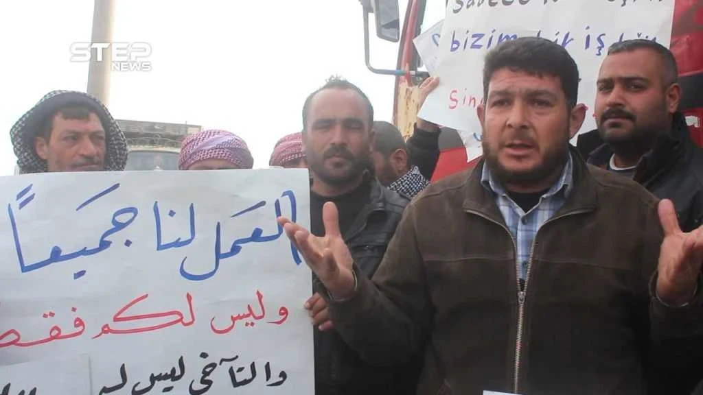 الشرطة الحرّة بمدينة الباب، تفضّ اعتصام السائقين بالقوّة وتعتقل البعض!!