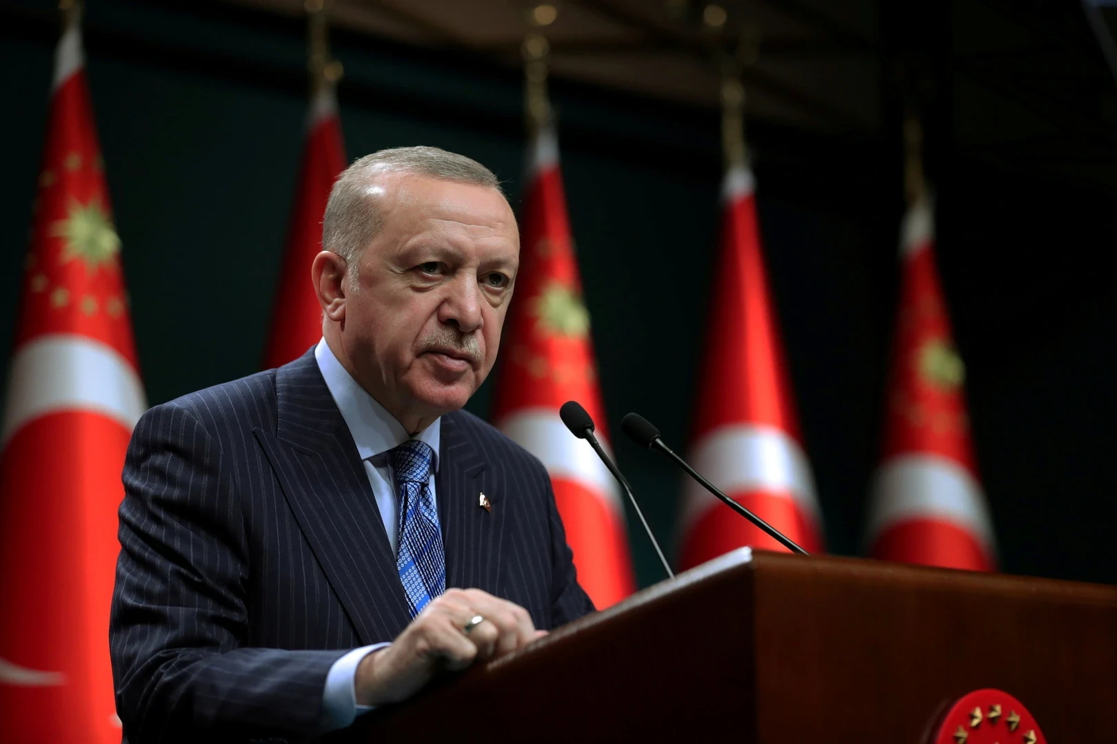أردوغان يعلن ثلاث ولايات "مناطق منكوبة".. ويتحدث عن مؤامرة قام بها بعض الشخصيات