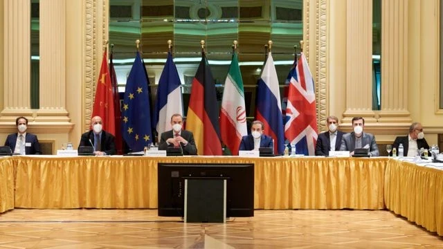 إيران تتحدث عن أجواء إيجابية في فيينا والتقارب مع أمريكا حول الملف النووي