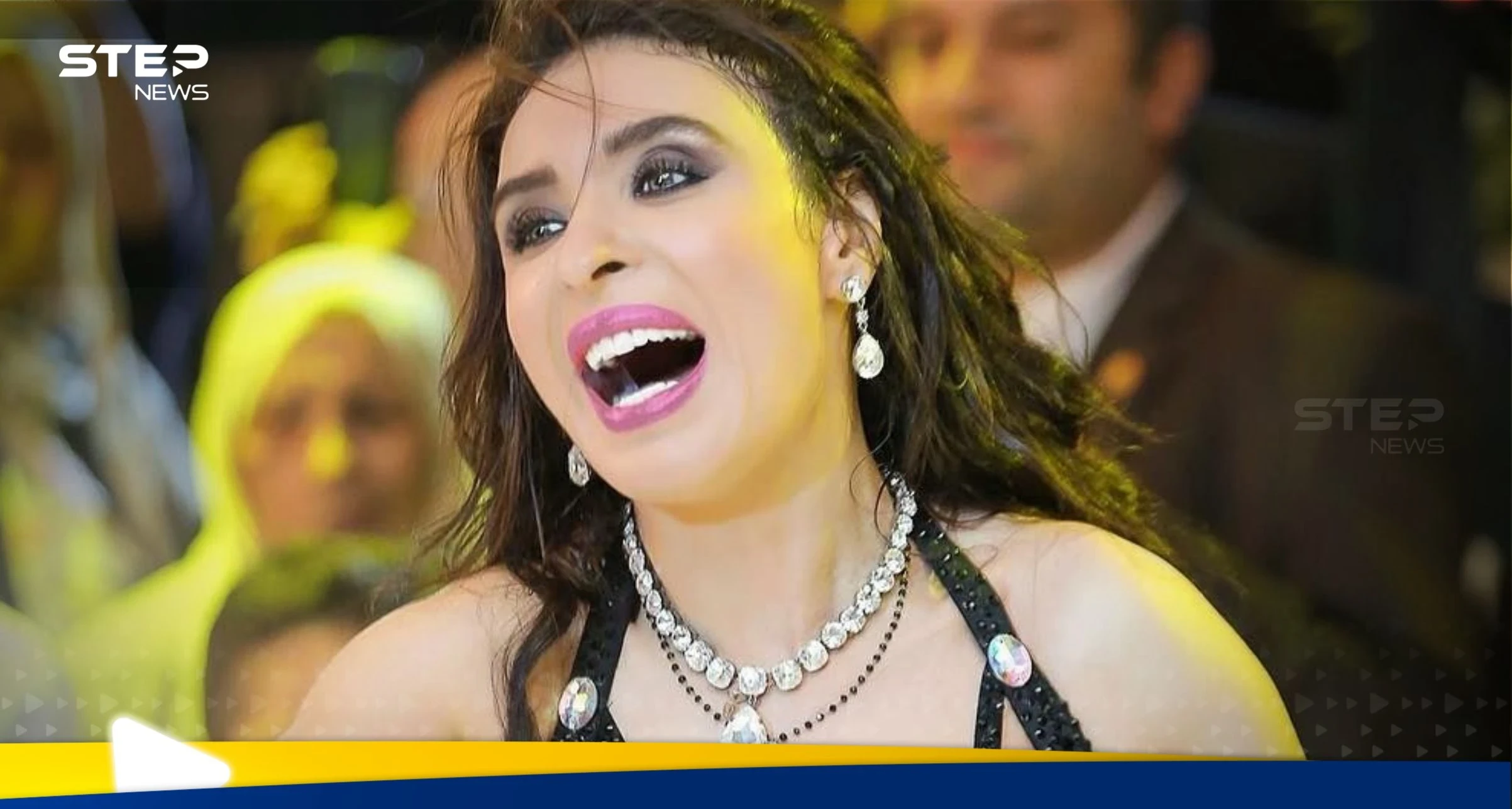 شاهد|| الراقصة المصرية دينا تدافع عن آل الأسد وتكشف ما كانت تفعله مع باسل في أحد فنادق دمشق