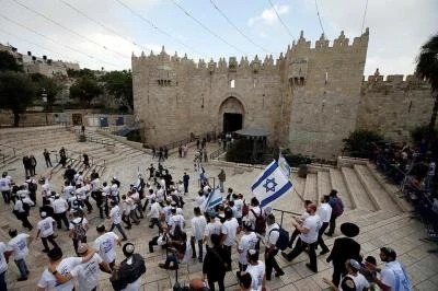بالفيديو|| مستوطنون يرددون النشيد اليهودي في المسجد الأقصى بعد اقتحامه والجامعة العربية تحذّر من الأسوء