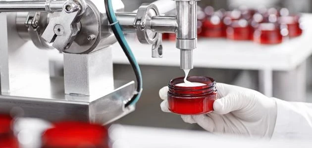 صناعة مستحضرات التجميل نصائح هامة .. 7 مكونات رئيسية بصناعتها