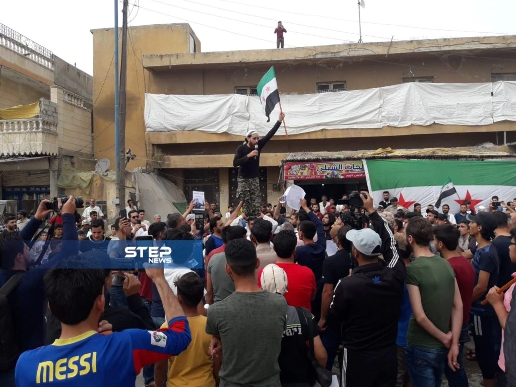 مظاهرة في مدينة جرابلس شرق حلب لوداع الشهيد عبد الباسط الساروت