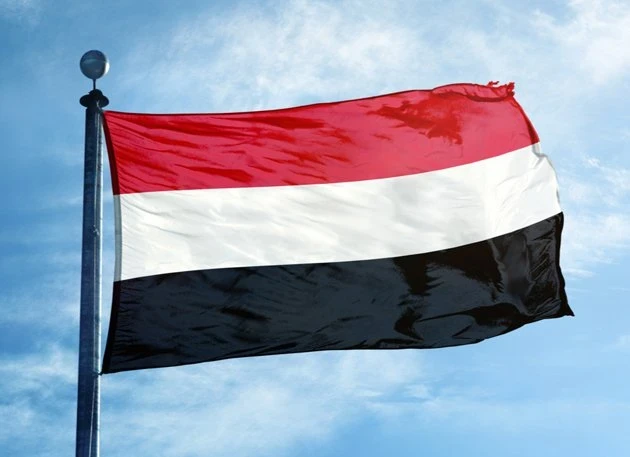 الحكومة اليمنية تستدعي سفيرها في بيروت للتشاور بشأن تصريحات جورج قرداحي