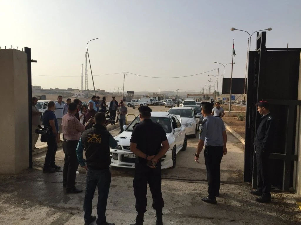 بالأسماء.. حكومة الأسد تُفرج عن ثمانية أردنيين كانوا معتقلين في سجونها