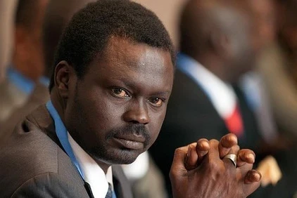 رابع أقوى شخصية بعهد البشير.. رئيس حكومة السودان يعيّن "مني" حاكماً بدارفور فمن هو